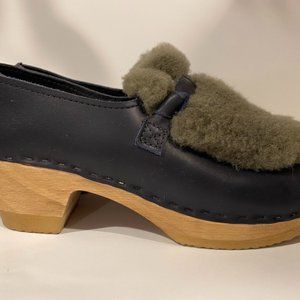 No. 6 Leather Clogs with Shearling Detail